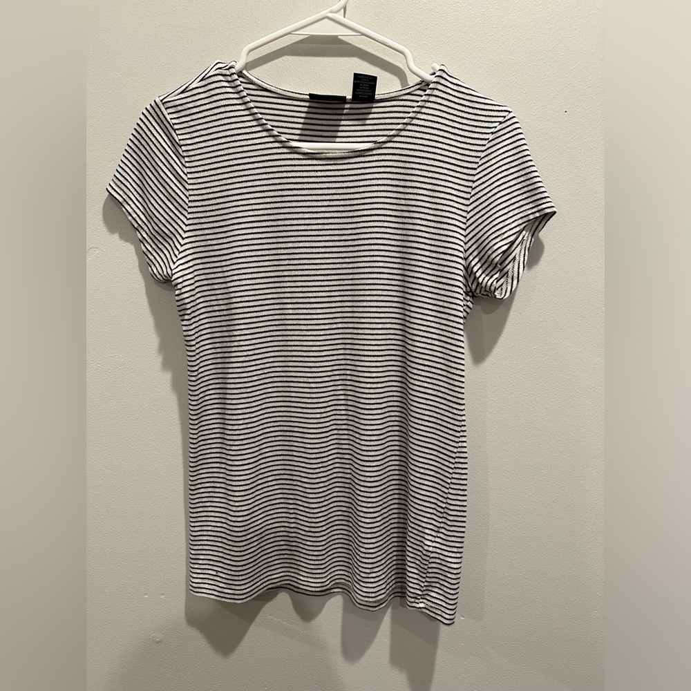 Rachel Zoe. Black and white striped shirt sleeve shirt. Size M.